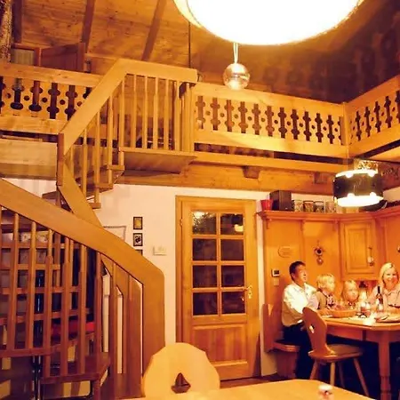 Lima Alpine - Almhaus Petra Sauerwald